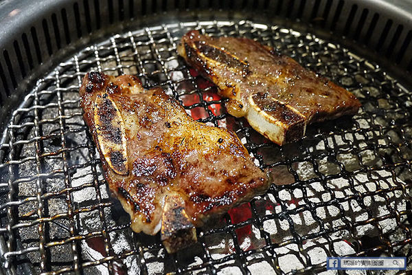 台北東區【好客燒烤酒吧-台北忠孝店】658&888火烤吃到飽！東區燒烤酒吧。火鍋。燒烤吃到飽。捷運忠孝復興美食