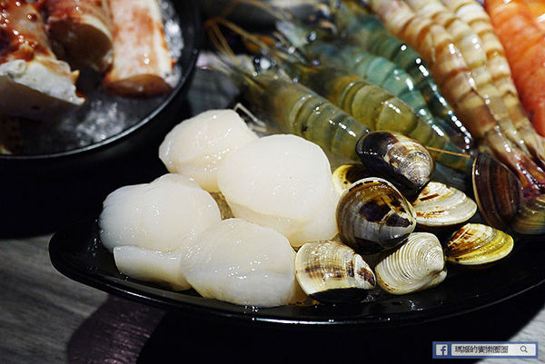 台北東區【好客燒烤酒吧-台北忠孝店】658&888火烤吃到飽！東區燒烤酒吧。火鍋。燒烤吃到飽。捷運忠孝復興美食