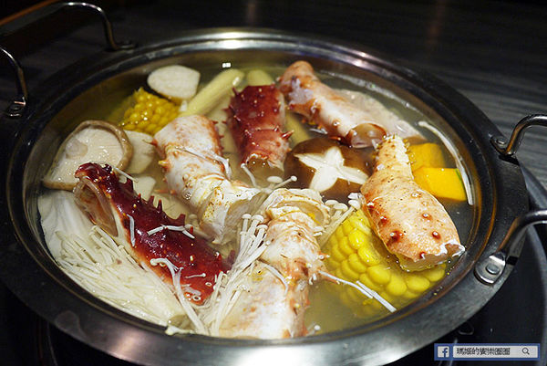 台北東區【好客燒烤酒吧-台北忠孝店】658&888火烤吃到飽！東區燒烤酒吧。火鍋。燒烤吃到飽。捷運忠孝復興美食