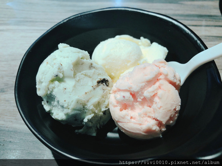 圓圓家愛吃貨-台北忠孝《好客燒烤》，邊看夜景邊烤肉，日式燒肉，新鮮好蝦，浪漫調酒令人滿足的美好經驗