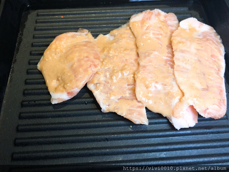 圓圓家愛吃貨-台北忠孝《好客燒烤》，邊看夜景邊烤肉，日式燒肉，新鮮好蝦，浪漫調酒令人滿足的美好經驗