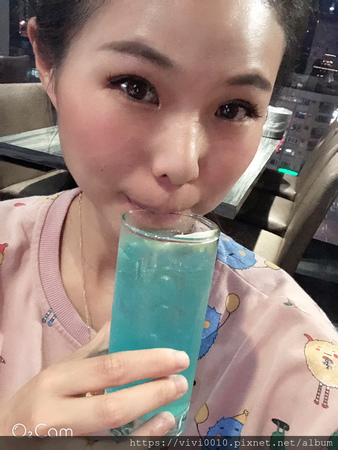 圓圓家愛吃貨-台北忠孝《好客燒烤》，邊看夜景邊烤肉，日式燒肉，新鮮好蝦，浪漫調酒令人滿足的美好經驗