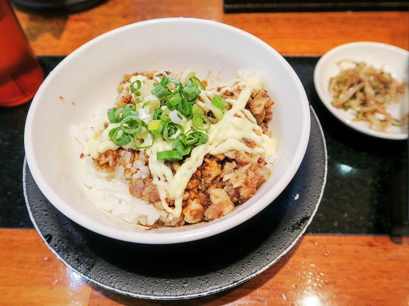 【捷運忠孝復興站】ラーメン凪(Nagi)豚骨拉麵~十大人氣拉麵店第一名,豚王口味跟一蘭拉麵好像阿!!