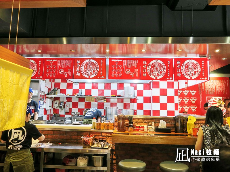【捷運忠孝復興站】ラーメン凪(Nagi)豚骨拉麵~十大人氣拉麵店第一名,豚王口味跟一蘭拉麵好像阿!!