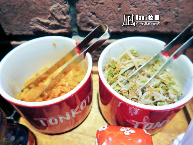 【捷運忠孝復興站】ラーメン凪(Nagi)豚骨拉麵~十大人氣拉麵店第一名,豚王口味跟一蘭拉麵好像阿!!