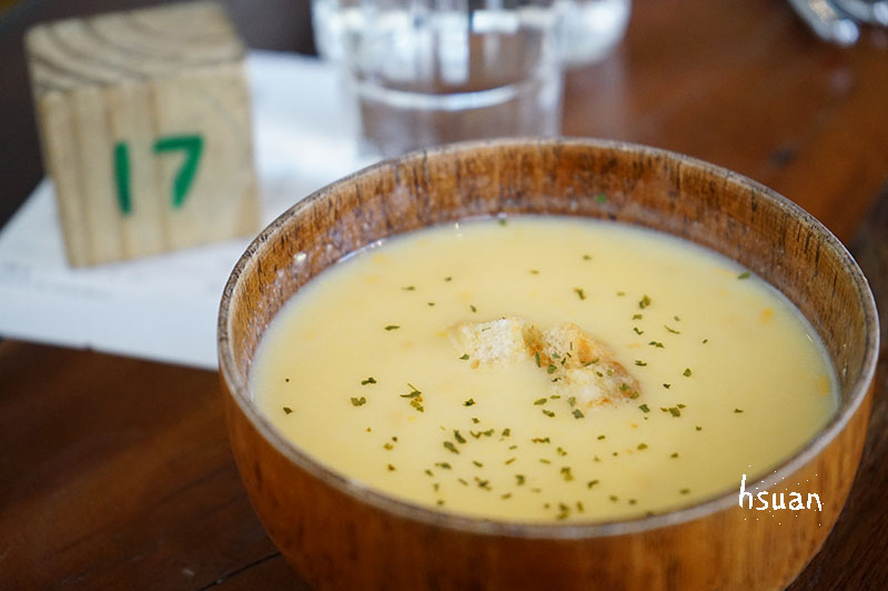 台中西區。for Farm Burger‧田楽 小公園店