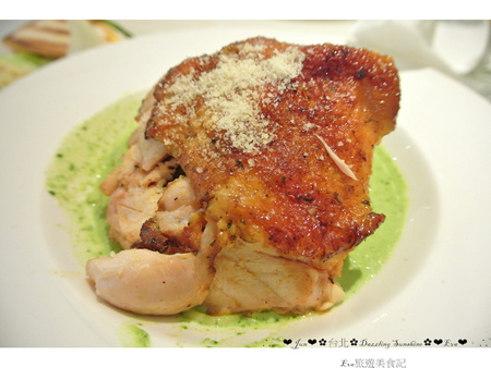 Dazzling Cafe Sunshine(3店)：【食記】oO。。台北　信義區　A11館　Dazzling Cafe SunShine　蜜糖吐司　義大利麵　燉飯　咖啡　輕食　三明治　奶油像瀑布一樣流潟而下的蜜糖吐司，讓人看了好想大口大口吃～oO。o○。　