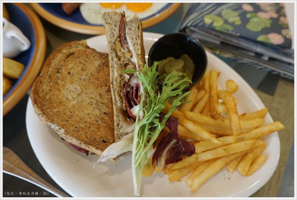 斑馬騷莎-23-德國牛肉三明治.JPG