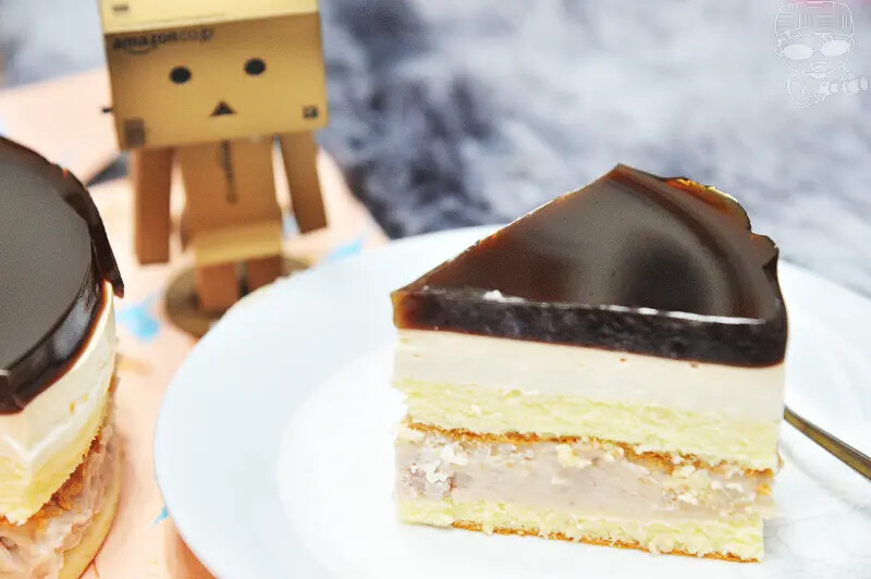台中好吃蛋糕分享,【四月南風】水晶芋頭奶酪蛋糕,真材實料新鮮