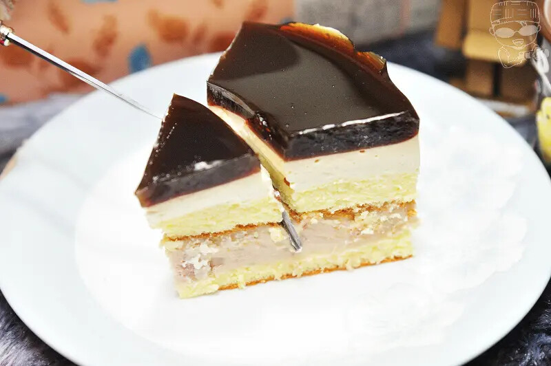 台中好吃蛋糕分享,【四月南風】水晶芋頭奶酪蛋糕,真材實料新鮮