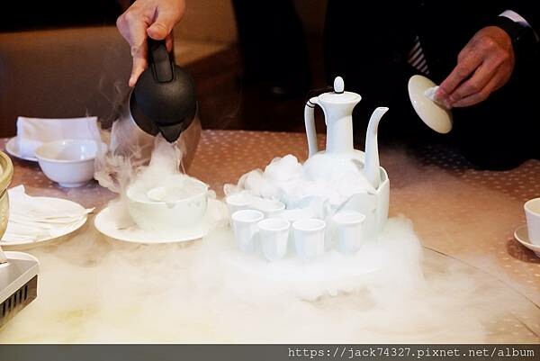 {台中美食}裕元花園酒店 喆園鮑魚中餐廳《紅樓夢》