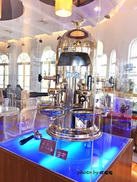 【彰化 大村】進昌咖啡烘焙館)))這裡根本是白雪公主與王子的歸宿，美炸的田間咖啡館(((