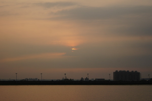桃城好好玩 嘉義一日遊,天后宮、檜意森活村、蘭潭夕陽好風光