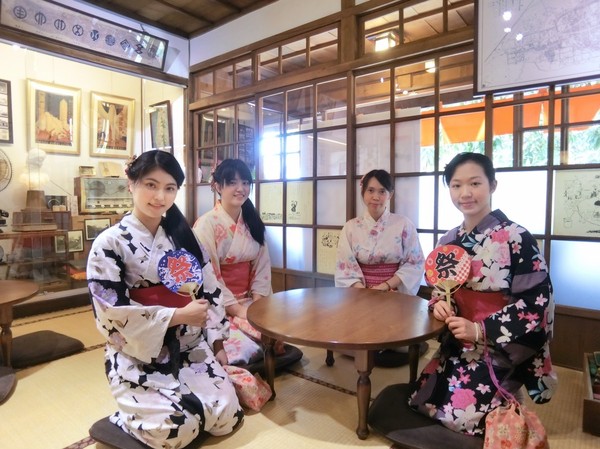 檜意森活村：嘉義必去景點 彷彿置身在日本 檜意森活村 霞光寶物珍藏 不用去日本穿和服浴衣 時光特區 霞光洋行 皇家西洋館 舊時嘉義館