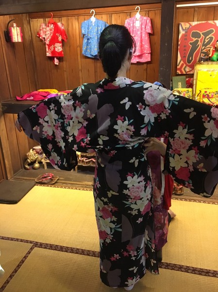 檜意森活村：嘉義必去景點 彷彿置身在日本 檜意森活村 霞光寶物珍藏 不用去日本穿和服浴衣 時光特區 霞光洋行 皇家西洋館 舊時嘉義館