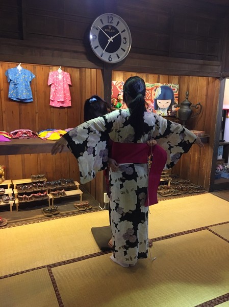 檜意森活村：嘉義必去景點 彷彿置身在日本 檜意森活村 霞光寶物珍藏 不用去日本穿和服浴衣 時光特區 霞光洋行 皇家西洋館 舊時嘉義館