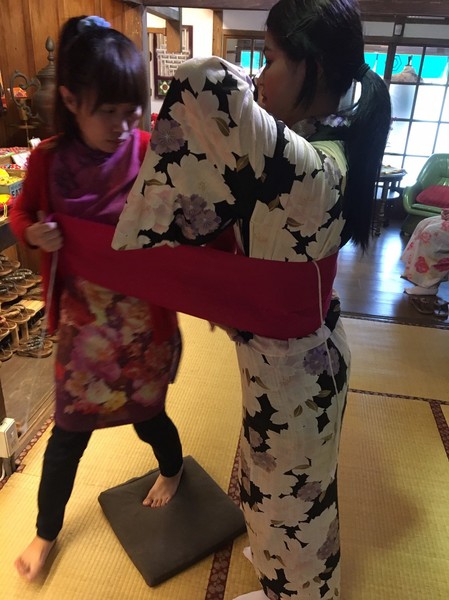 檜意森活村：嘉義必去景點 彷彿置身在日本 檜意森活村 霞光寶物珍藏 不用去日本穿和服浴衣 時光特區 霞光洋行 皇家西洋館 舊時嘉義館