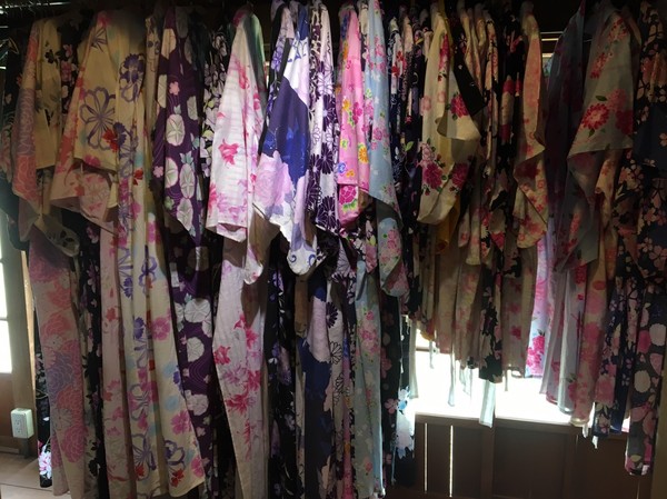 檜意森活村：嘉義必去景點 彷彿置身在日本 檜意森活村 霞光寶物珍藏 不用去日本穿和服浴衣 時光特區 霞光洋行 皇家西洋館 舊時嘉義館