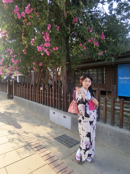 檜意森活村：嘉義必去景點 彷彿置身在日本 檜意森活村 霞光寶物珍藏 不用去日本穿和服浴衣 時光特區 霞光洋行 皇家西洋館 舊時嘉義館