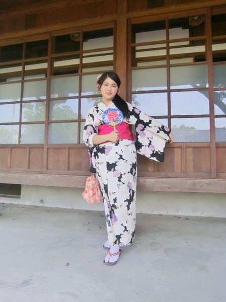 檜意森活村：嘉義必去景點 彷彿置身在日本 檜意森活村 霞光寶物珍藏 不用去日本穿和服浴衣 時光特區 霞光洋行 皇家西洋館 舊時嘉義館