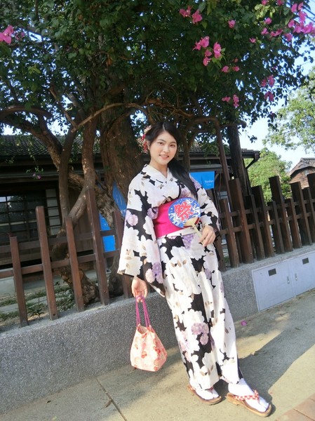 檜意森活村：嘉義必去景點 彷彿置身在日本 檜意森活村 霞光寶物珍藏 不用去日本穿和服浴衣 時光特區 霞光洋行 皇家西洋館 舊時嘉義館