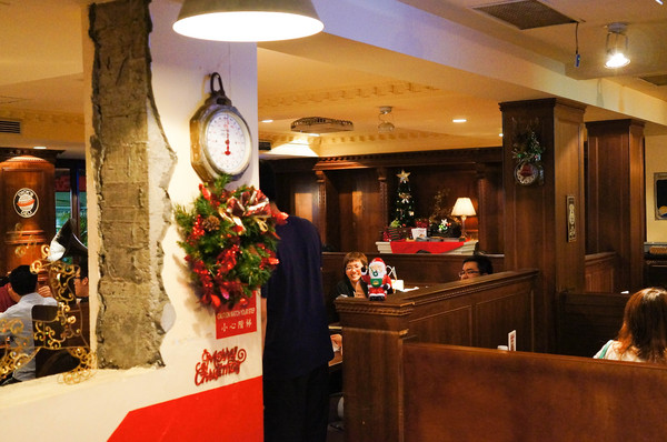 EVANS BURGER(師大店)：(胖樺食記)師大路曾經極紅一時Evans Burger。大份量大滿足的美式餐點選擇眾多。