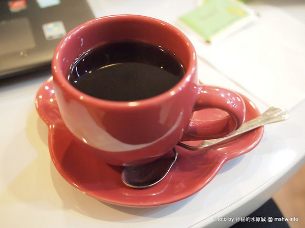 台灣惠蓀咖啡(華美西街館)：好咖啡才能締造好口碑 ~ 台中西區〞台灣惠蓀咖啡 Hui-sun Coffee〞華美西街館