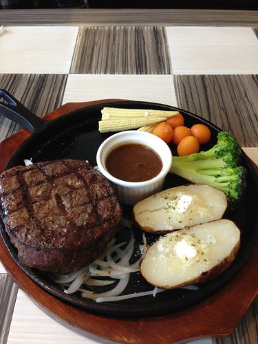 [中壢] 黑羊加州火烤美式餐廳~份量滿點的美式餐飲