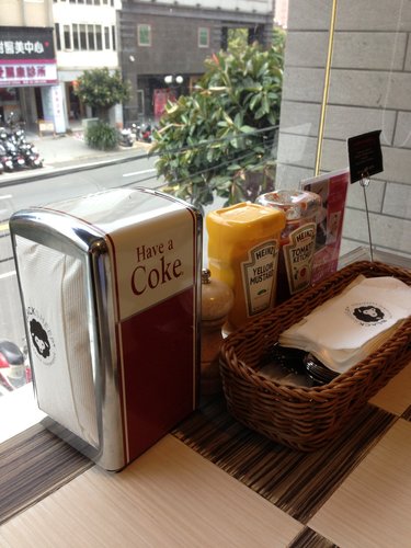 [中壢] 黑羊加州火烤美式餐廳~份量滿點的美式餐飲