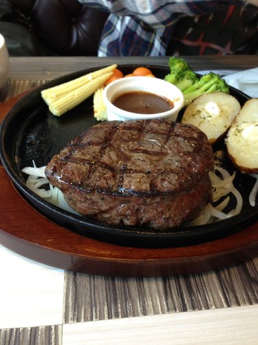 [中壢] 黑羊加州火烤美式餐廳~份量滿點的美式餐飲