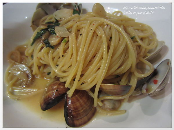 『呷』「捷運忠孝復興站」☆ 美好年代 ☆ 復古氛圍中品嚐美味餐點