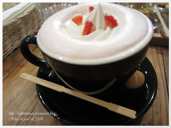 『呷』「捷運忠孝復興站」☆ 美好年代 ☆ 復古氛圍中品嚐美味餐點