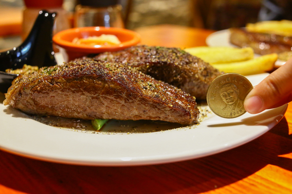 還我牛(台北店)：【還我牛/台北店】從高雄一路紅到台北的超級牛排！