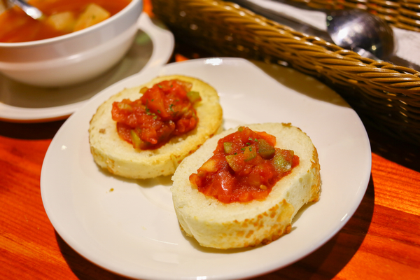 還我牛(台北店)：【還我牛/台北店】從高雄一路紅到台北的超級牛排！