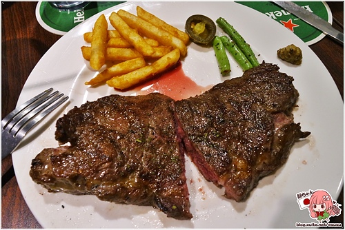 捷運行天宮站 還我牛美式炭烤牛排:原味炭烤牛排，免服務費。近小六食堂。