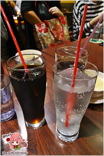 捷運行天宮站 還我牛美式炭烤牛排:原味炭烤牛排，免服務費。近小六食堂。