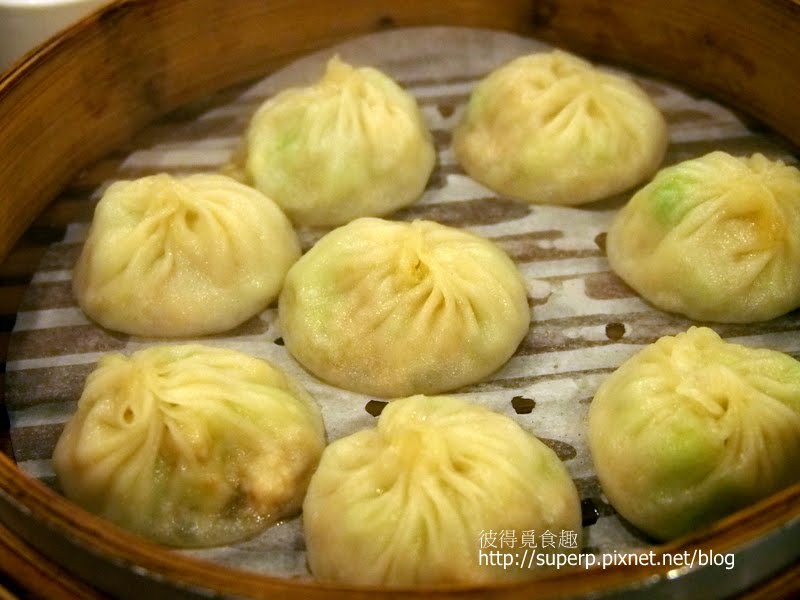 [餐廳食記]台北的犁園：值得一嚐的蘿勒蚵仔湯包