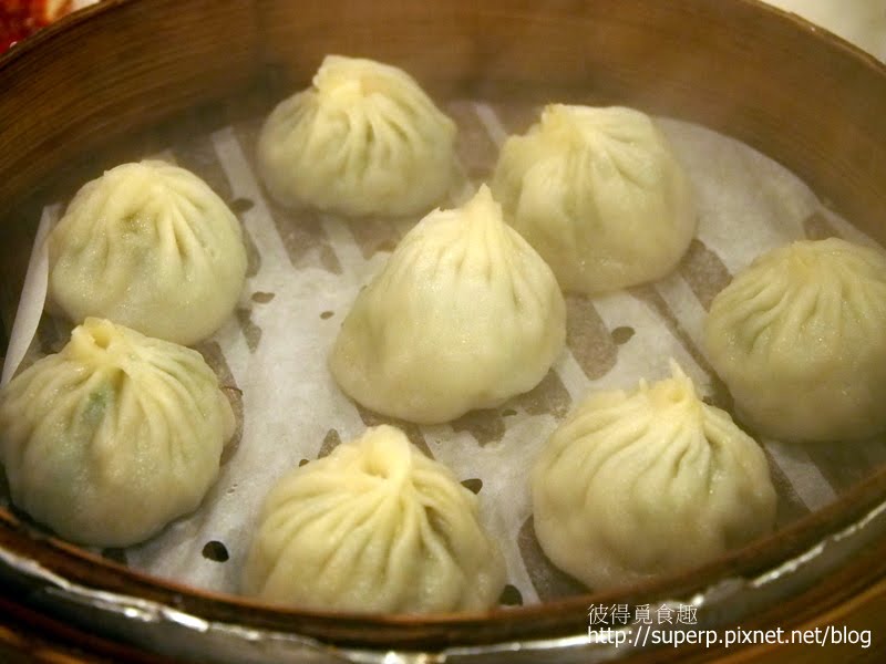 [餐廳食記]台北的犁園：值得一嚐的蘿勒蚵仔湯包