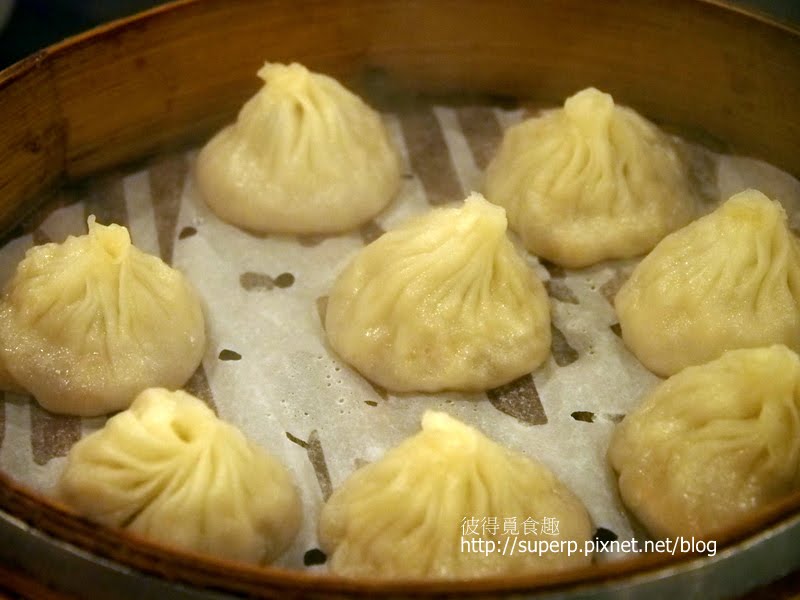 [餐廳食記]台北的犁園：值得一嚐的蘿勒蚵仔湯包