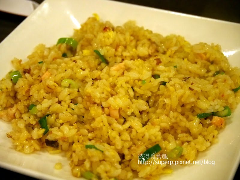 [餐廳食記]台北的犁園：值得一嚐的蘿勒蚵仔湯包