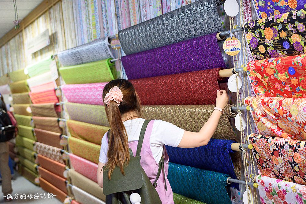 彰化鹿港景點》緞帶王 免門票觀光工廠 情侶約會必訪 超唯美的繽紛彩虹牆 - 滿分的旅遊札記