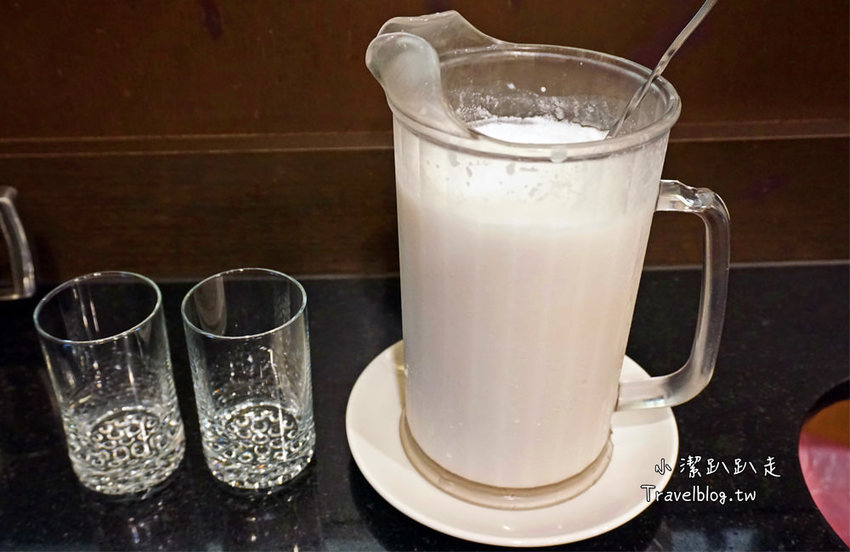 台中老字號海鮮餐廳》新天地梧棲創始店。熱門經典料理合菜四人一次滿足只要2000元！家庭聚餐 婚宴美食 - 小潔趴趴走旅遊札記