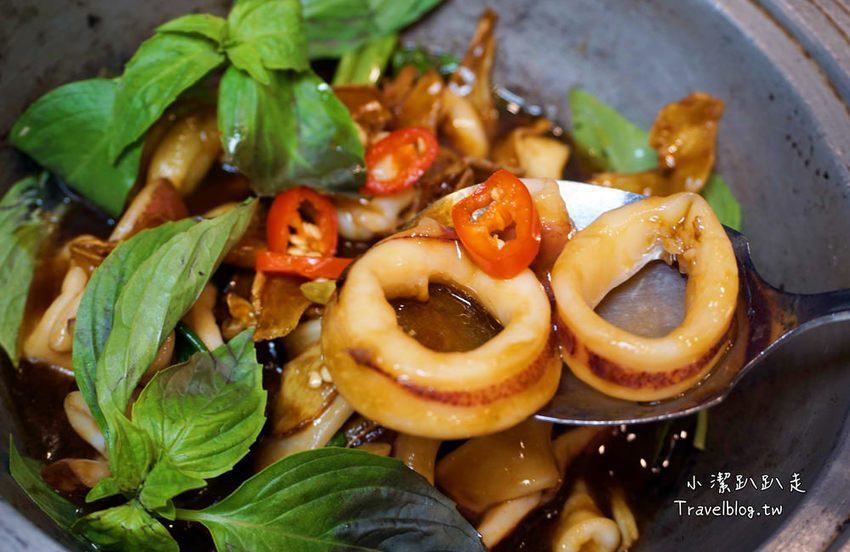 台中老字號海鮮餐廳》新天地梧棲創始店。熱門經典料理合菜四人一次滿足只要2000元！家庭聚餐 婚宴美食 - 小潔趴趴走旅遊札記