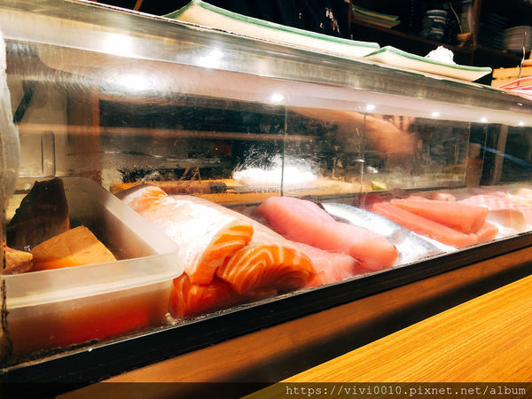 圓圓家愛吃貨-《台北南港》南港日式御便當，陶膳日本料理，季節美食好味道，處處充滿驚喜的無菜單料理