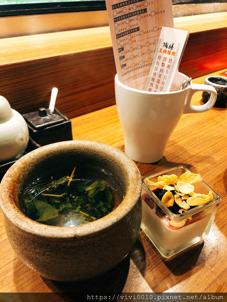 圓圓家愛吃貨-《台北南港》南港日式御便當，陶膳日本料理，季節美食好味道，處處充滿驚喜的無菜單料理