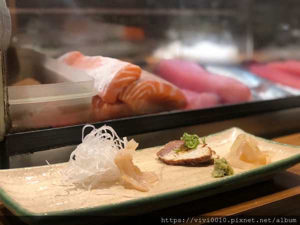 圓圓家愛吃貨-《台北南港》南港日式御便當，陶膳日本料理，季節美食好味道，處處充滿驚喜的無菜單料理