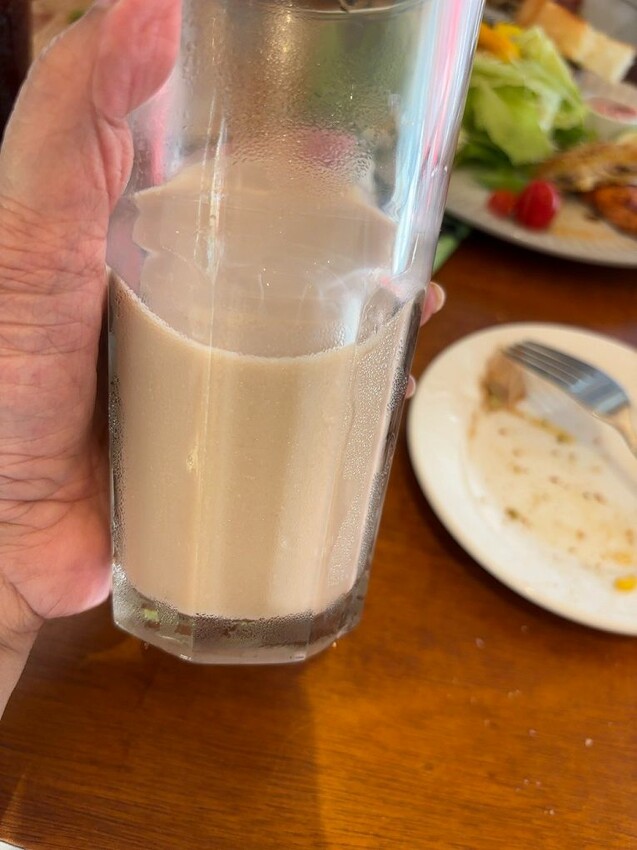 嘉義親子景點推薦!綠盈牧場X養牛人家餵小牛體驗、早午餐一次滿足。