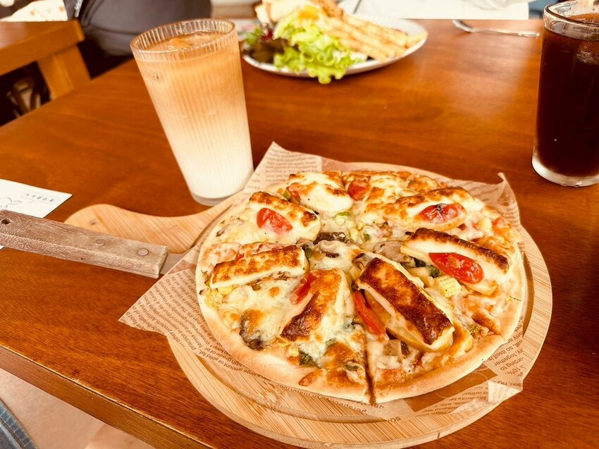 嘉義親子景點推薦!綠盈牧場X養牛人家餵小牛體驗、早午餐一次滿足。