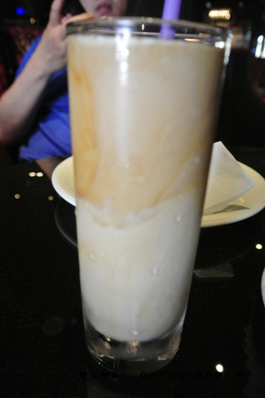 凱焱鐵板燒：【食記】oO。o○台中　南屯區　凱焱鐵板燒　法國菜　海鮮　牛排　午餐　晚餐　咖啡　飲品　新式的鐵板燒新吃法，大家一定沒有嚐試過～快來，不然落伍啦～。oO。o○。　