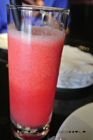 凱焱鐵板燒：【食記】oO。o○台中　南屯區　凱焱鐵板燒　法國菜　海鮮　牛排　午餐　晚餐　咖啡　飲品　新式的鐵板燒新吃法，大家一定沒有嚐試過～快來，不然落伍啦～。oO。o○。　